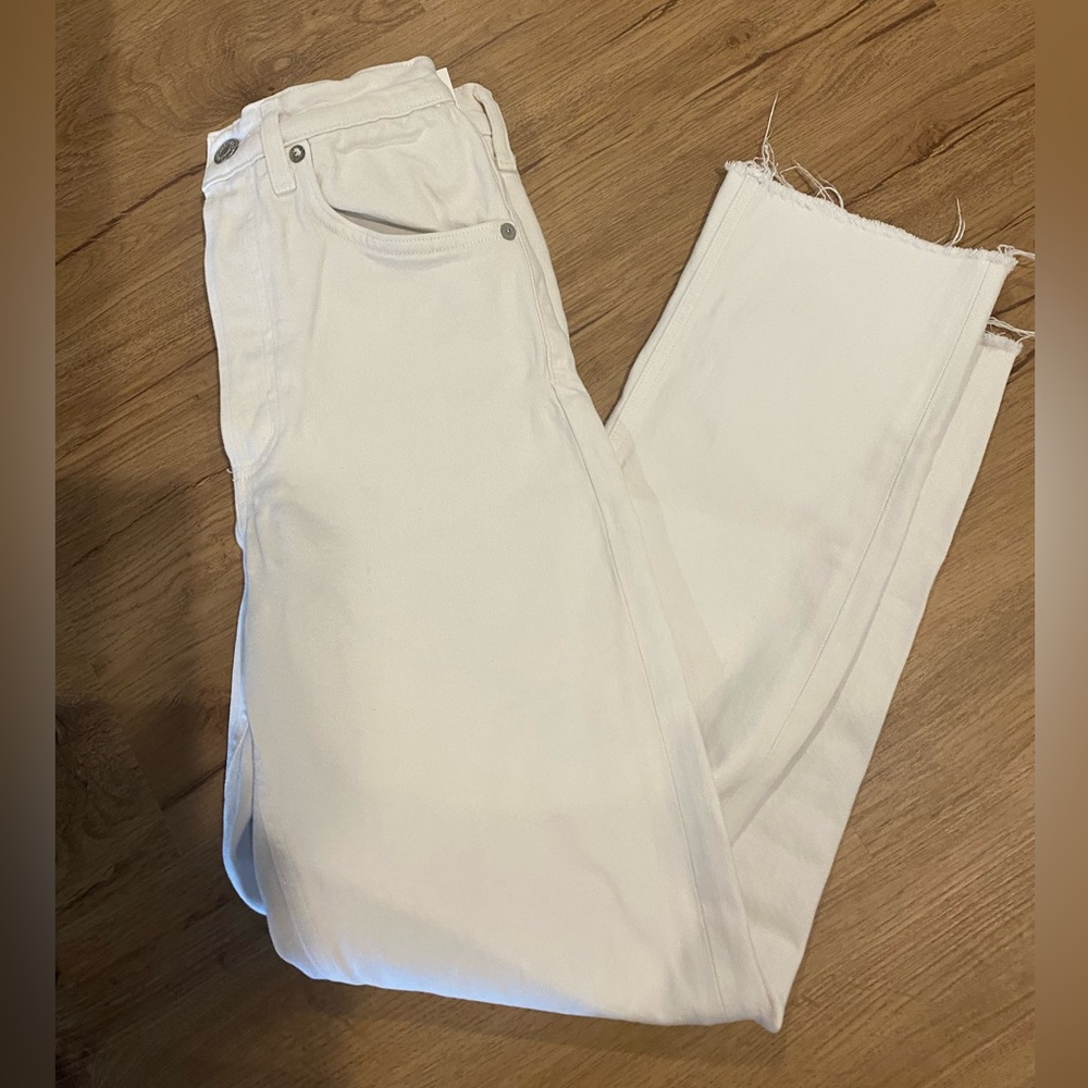 White Agolde frayed denim. Size 25.